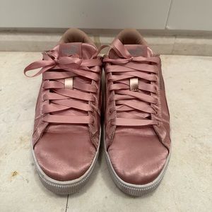 Puma Sneakers